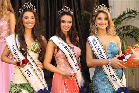 Claudia Schaly é a Miss Campos Novos 2012